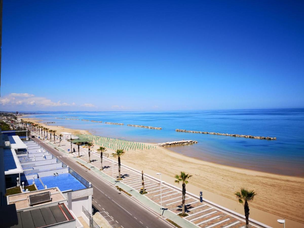 Apartment Sea View Термоли Экстерьер фото